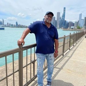 Meet your Posher, Johnnie